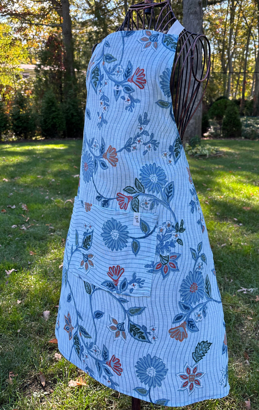 blue flower apron